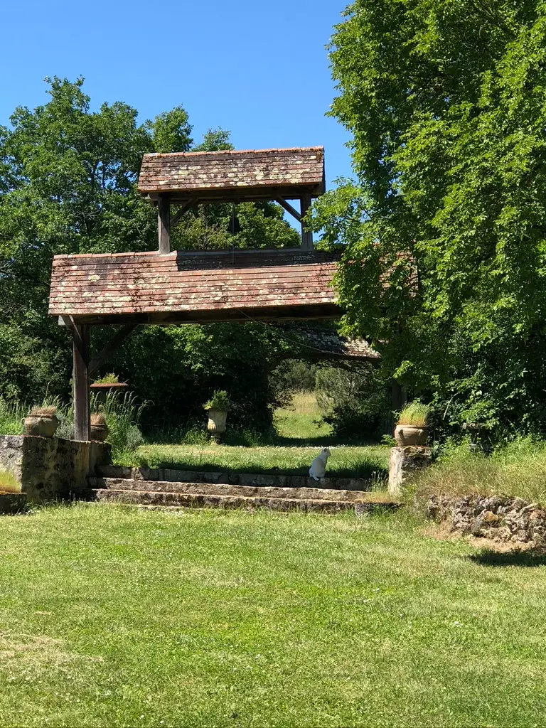 Forge in France - bell gate summer