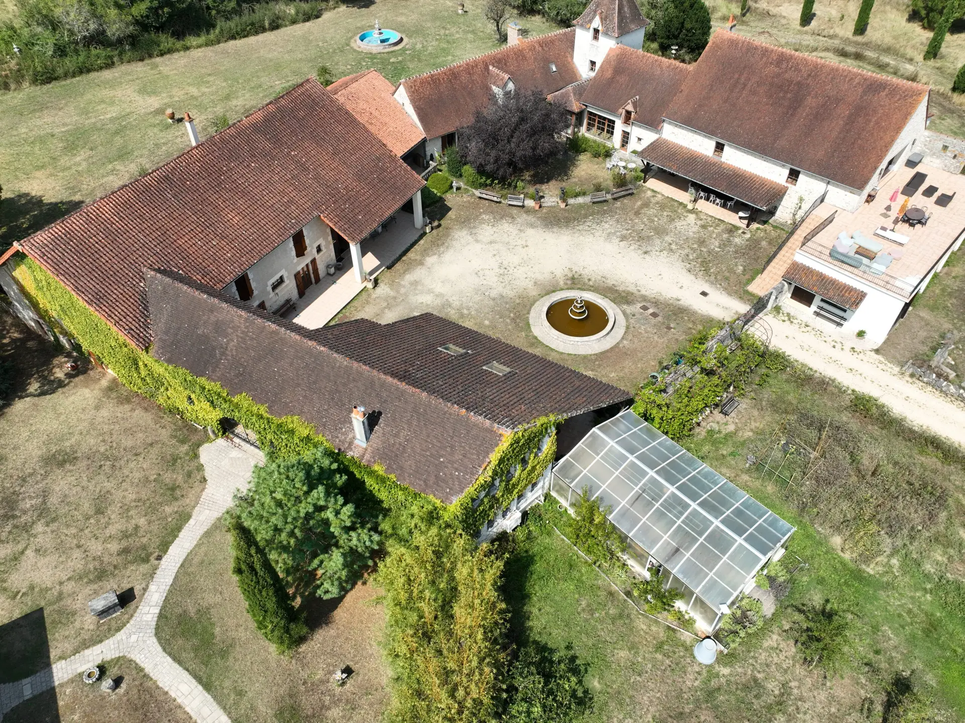 Domaine de Forge estate exterior — luxury holiday rental near Montmorillon
