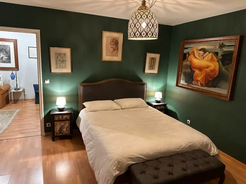 Forge in France bedroom 1 Dark Green Room King size Bed ensuite