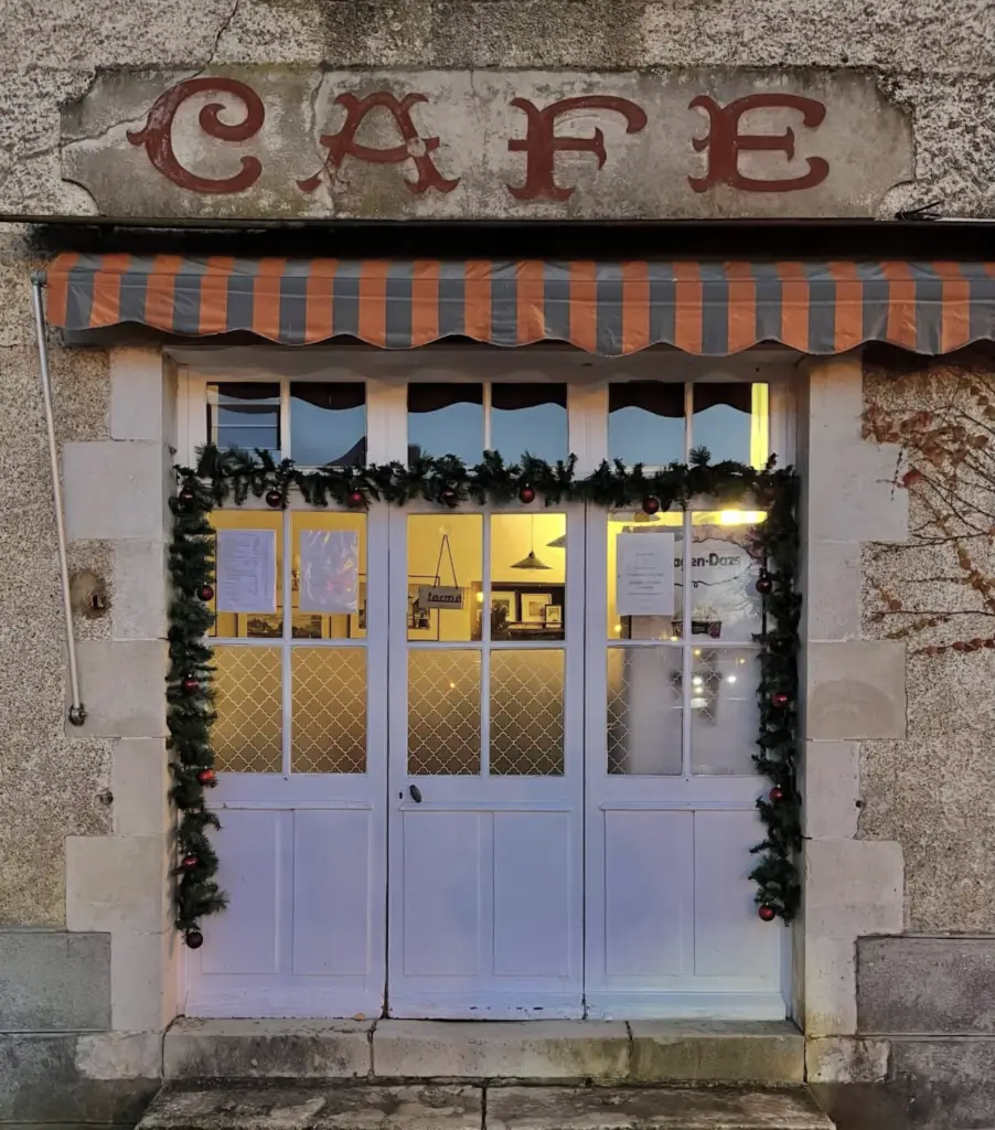 Places to go Forge in France Journet Cafe